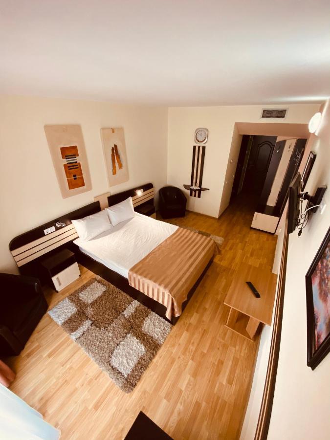 Hotel Zimbru Iasi Exterior photo