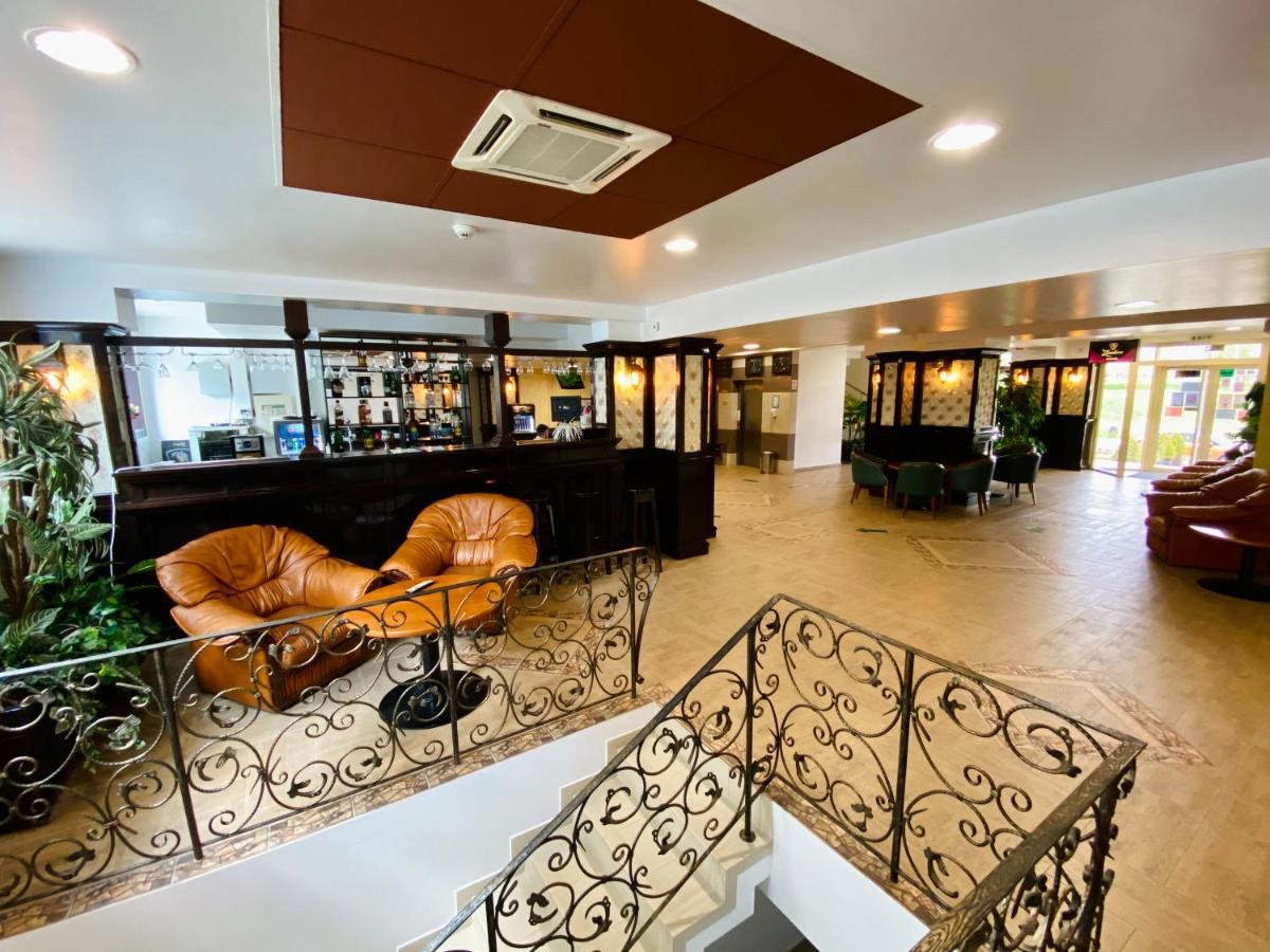 Hotel Zimbru Iasi Exterior photo